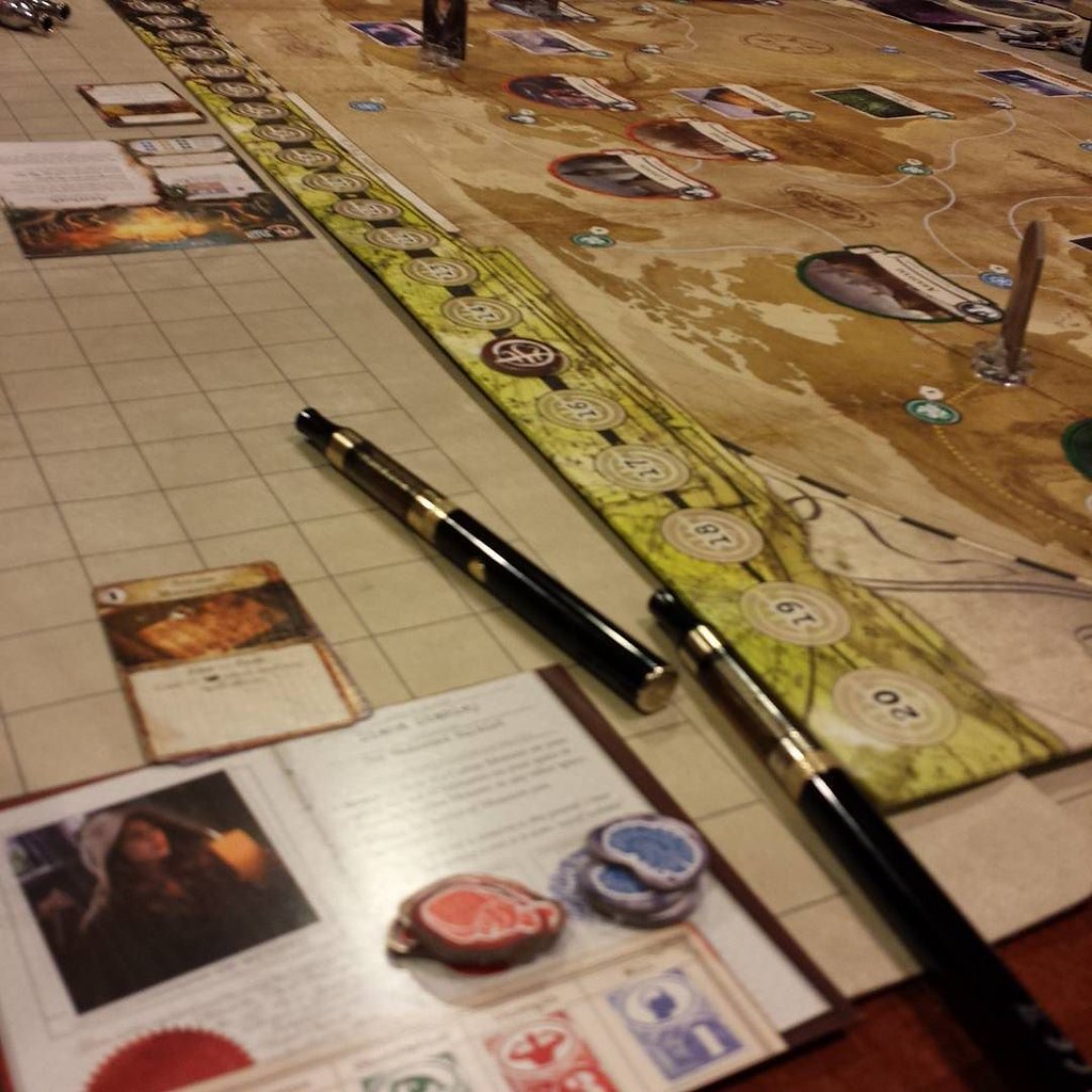 Eldritch Horror product and components